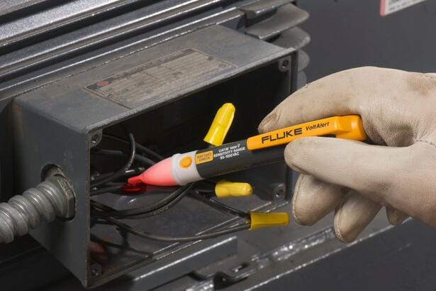 Fluke 2AC VoltAlert™ Electrical Tester