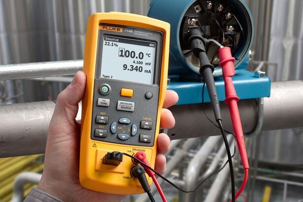 Fluke 714B Thermocouple Calibrator